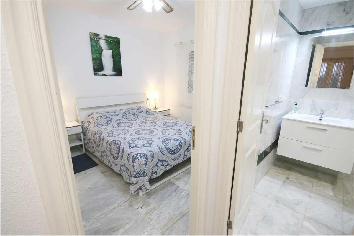 Dinastia B401 By Tenerife & Sales